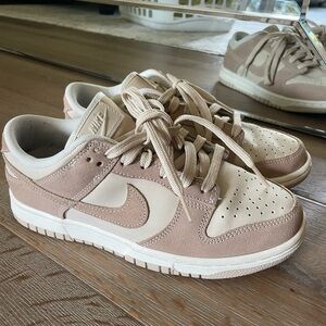 Nike Sanddrift Womens 7.5